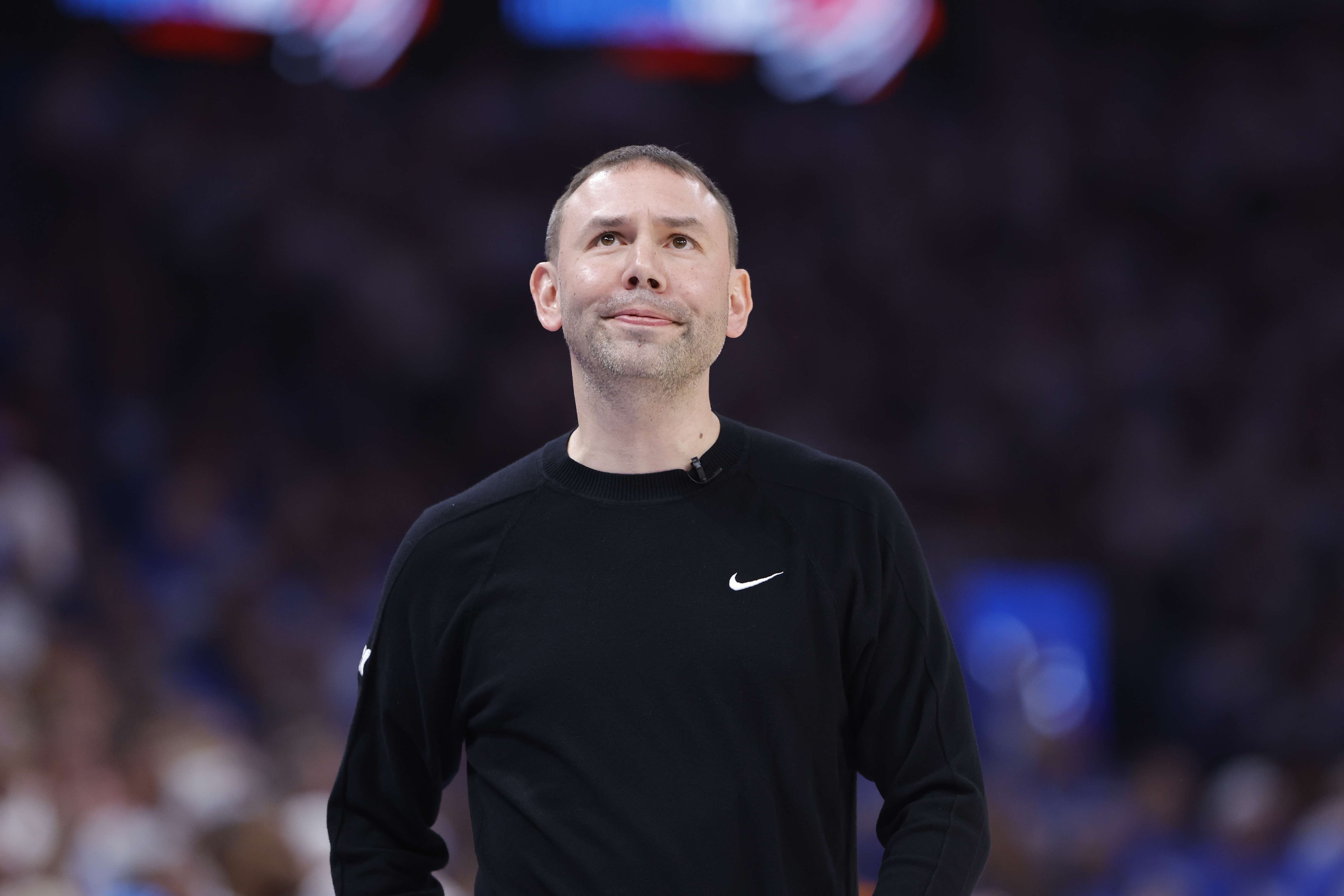 167棋牌中心官网-阿德尔曼谈球队伤病潮：将继续与球队管理层对话 会有创新思维