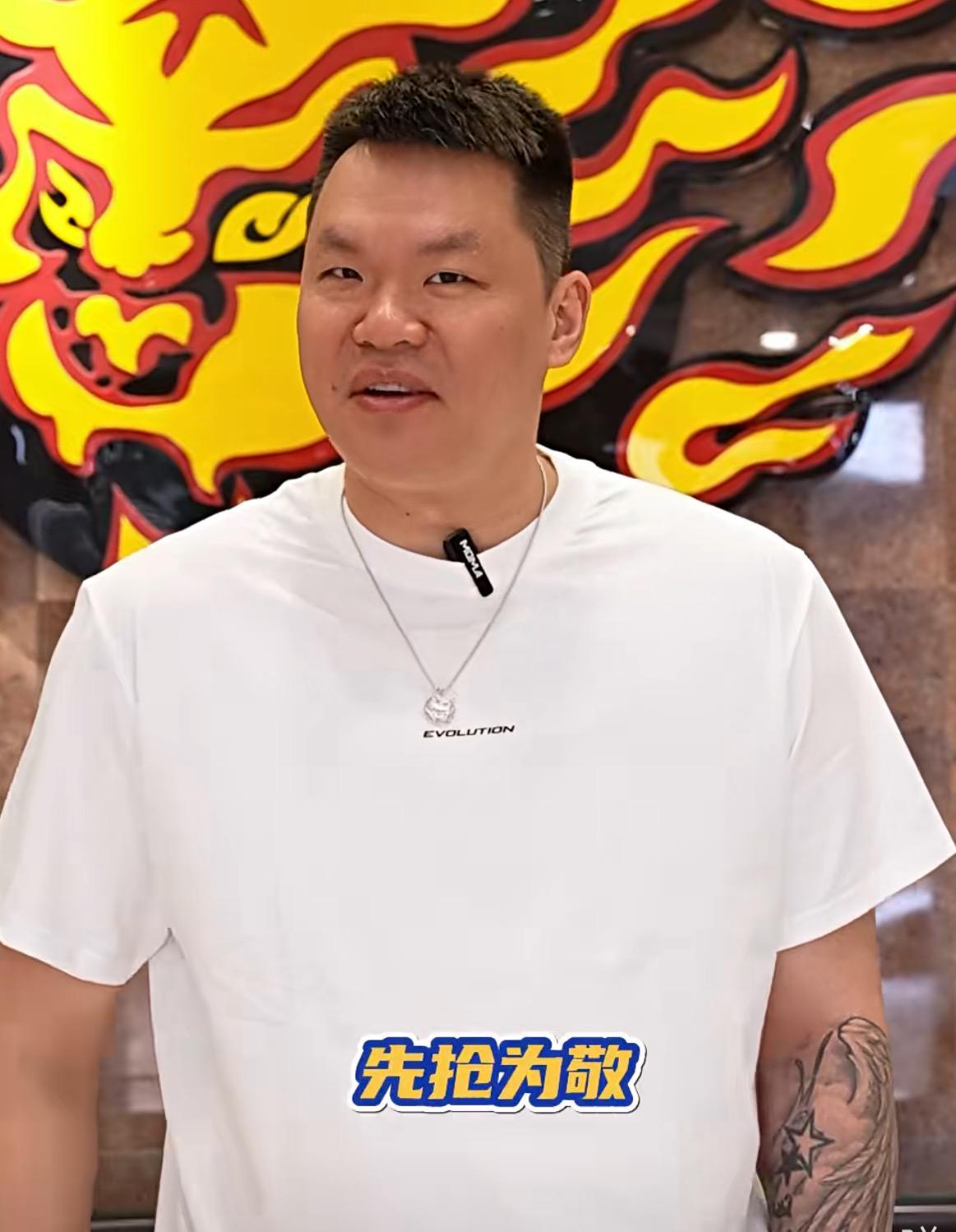 167棋牌中心官网-广东3消息！宏远官方预热生死战，徐杰合同明年到期，张昊新动态